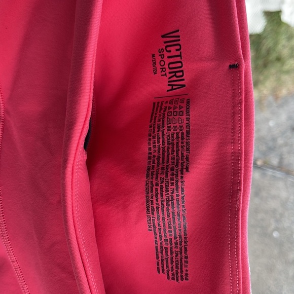 Victoria Sport Lightly Used. - Picture 4 of 6